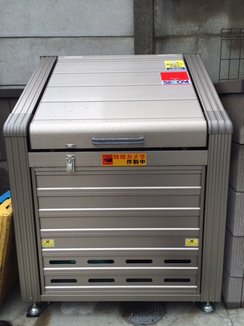 レオネクスト弦巻 ゴミ捨て場