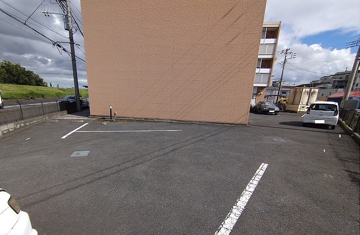 レオパレスデルタ ８台管理