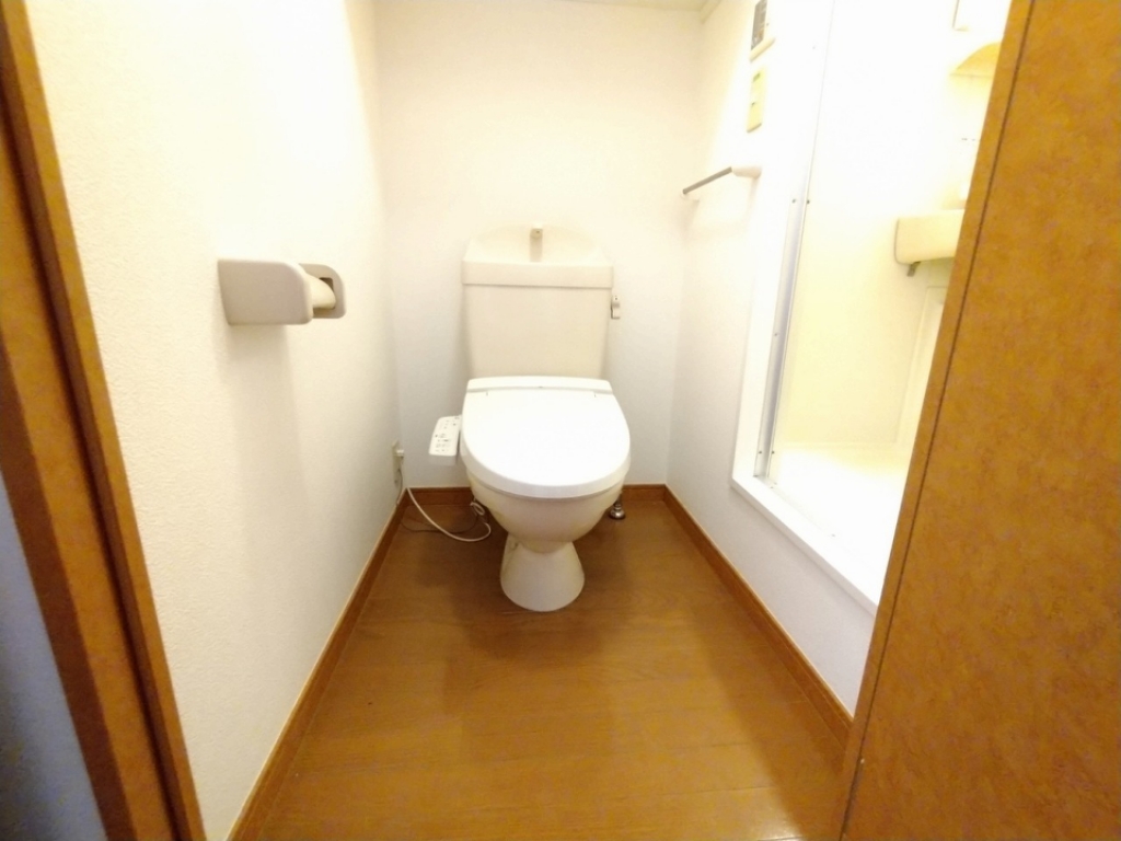 レオパレススプルース元木Ⅰ 温水洗浄便座設置