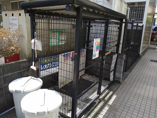 レオパレスルーチェ ゴミ庫