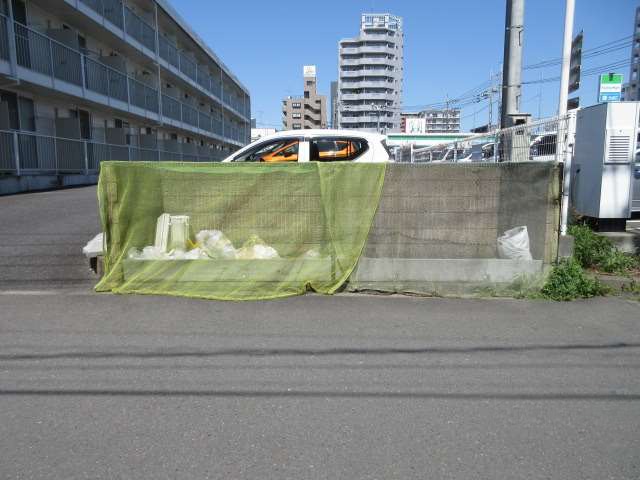 レオパレスエスポワール ゴミ置場