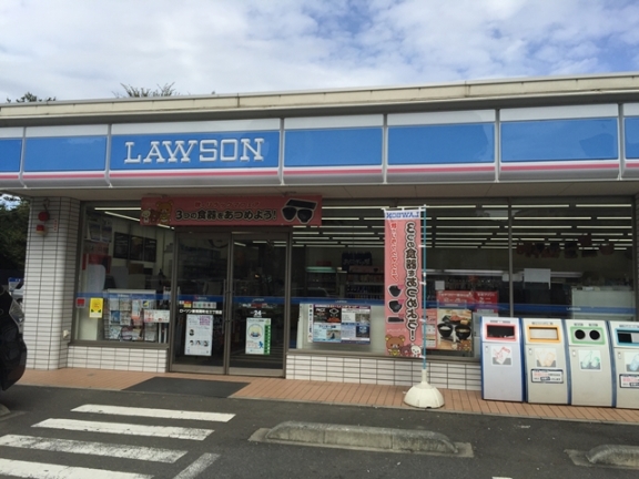 レオネクストウィステリア関町 徒歩1分　（約80m）