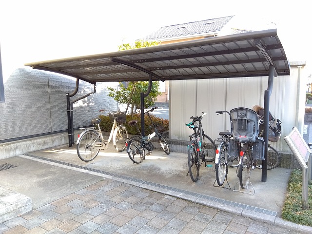 レオパレスイーグルⅥ 駐輪場