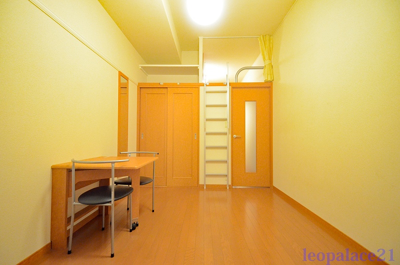 レオパレスサンⅡ 1階、同タイプの部屋の写真です
