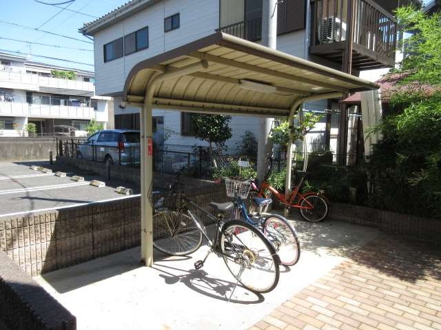 レオパレスパピー北浦Ⅱ 駐輪場　原付＆自転車のみ駐輪可能