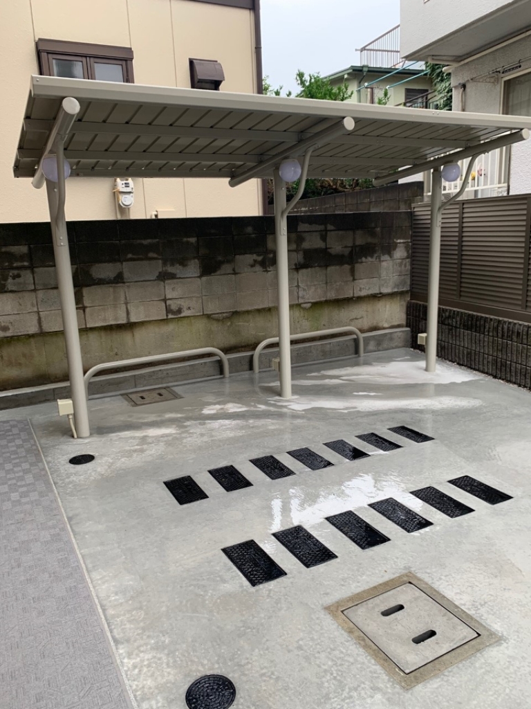 ヴィアロ東伏見レジデンス 屋根付き駐輪所