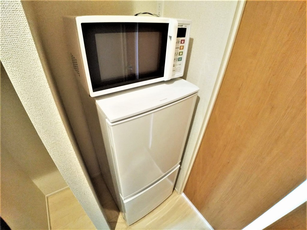 クレイノ春日 レンジと冷蔵庫