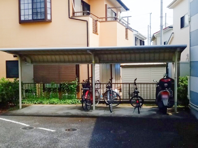 レオパレスアベニュー 駐輪場