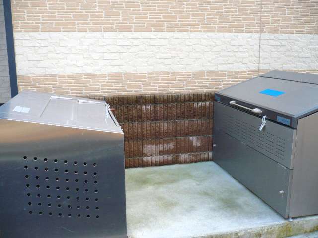 レオパレスコンフォート佐藤 ゴミ置き場