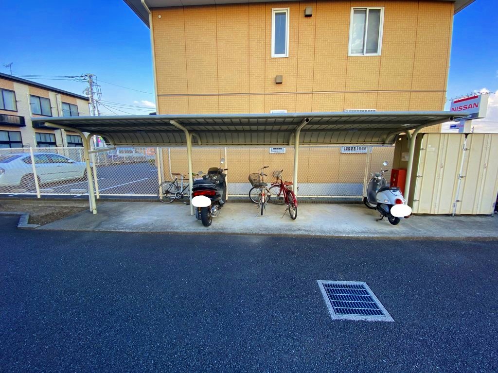 レオパレスＧ 駐輪場