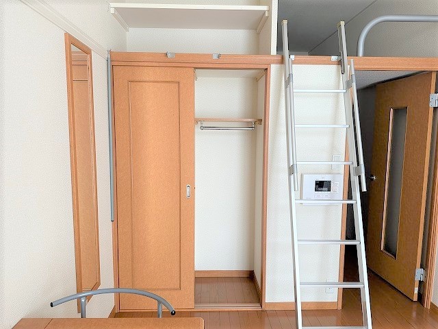 レオパレスさくらハイツ クローゼットです。