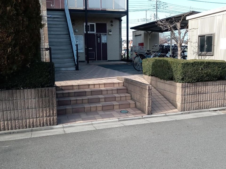 レオパレスイースト その他