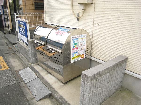 レオネクストフォレストＴ＆Ｔ 敷地内にゴミステーションがあります。