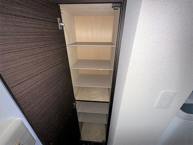 クレイノスペランツァⅡ号館 靴箱です。