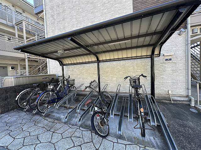 クレイノスペランツァⅡ号館 駐輪場です。