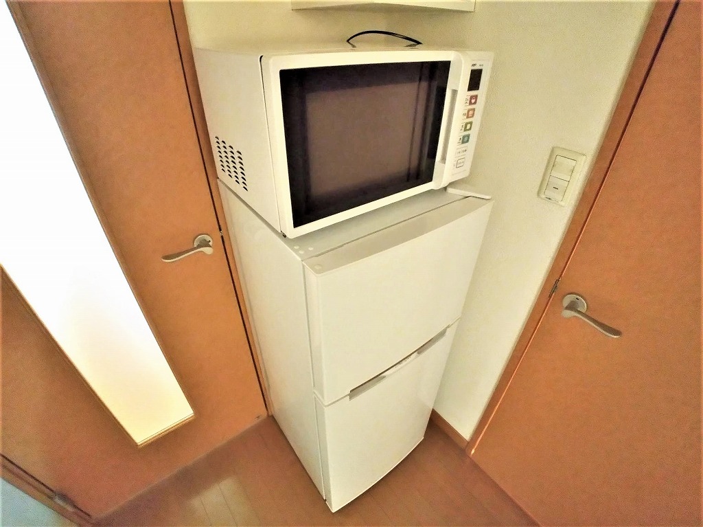 レオパレススターⅡ レンジと冷蔵庫