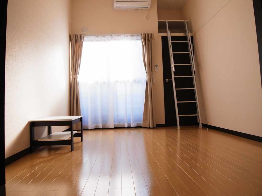 レオネクストＩＮＡＧＩ 上部まで収納可能な空間を活用したお部屋です