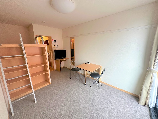 レオパレスリバーサイド晶栄 2階タイプのお部屋です。