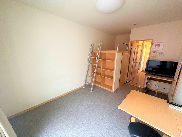 レオパレスリバーサイド晶栄 2階タイプのお部屋です。