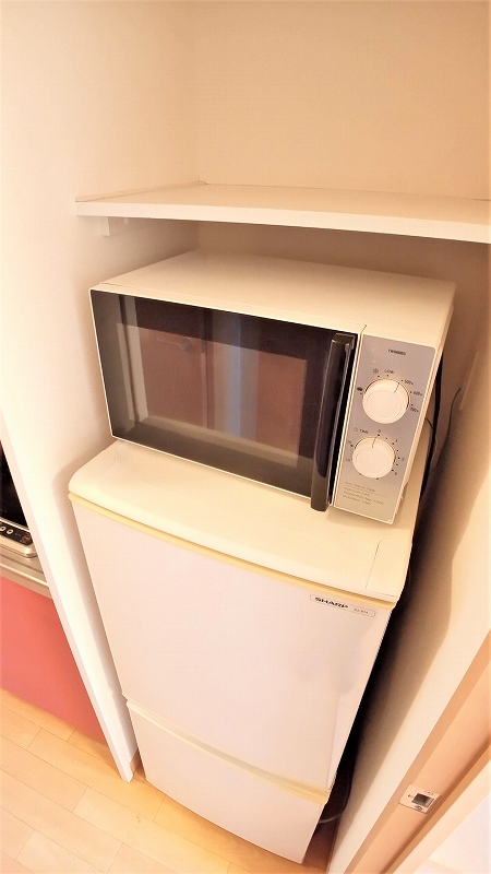 レオパレスＳｍｉｌｅ　Ｓ 冷蔵庫電子レンジ付き