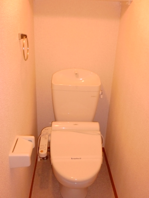 レオパレスウィンリーフ ウォシュレット付き