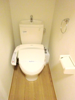 マルコフォー 温水洗浄便座です